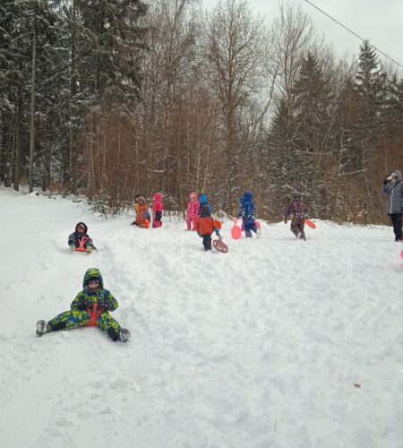 Zimní radovánky ve třídě Motýlků